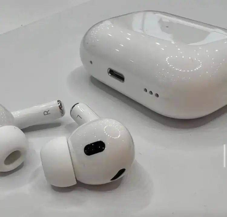 APPLE AIR PODS PRO 2